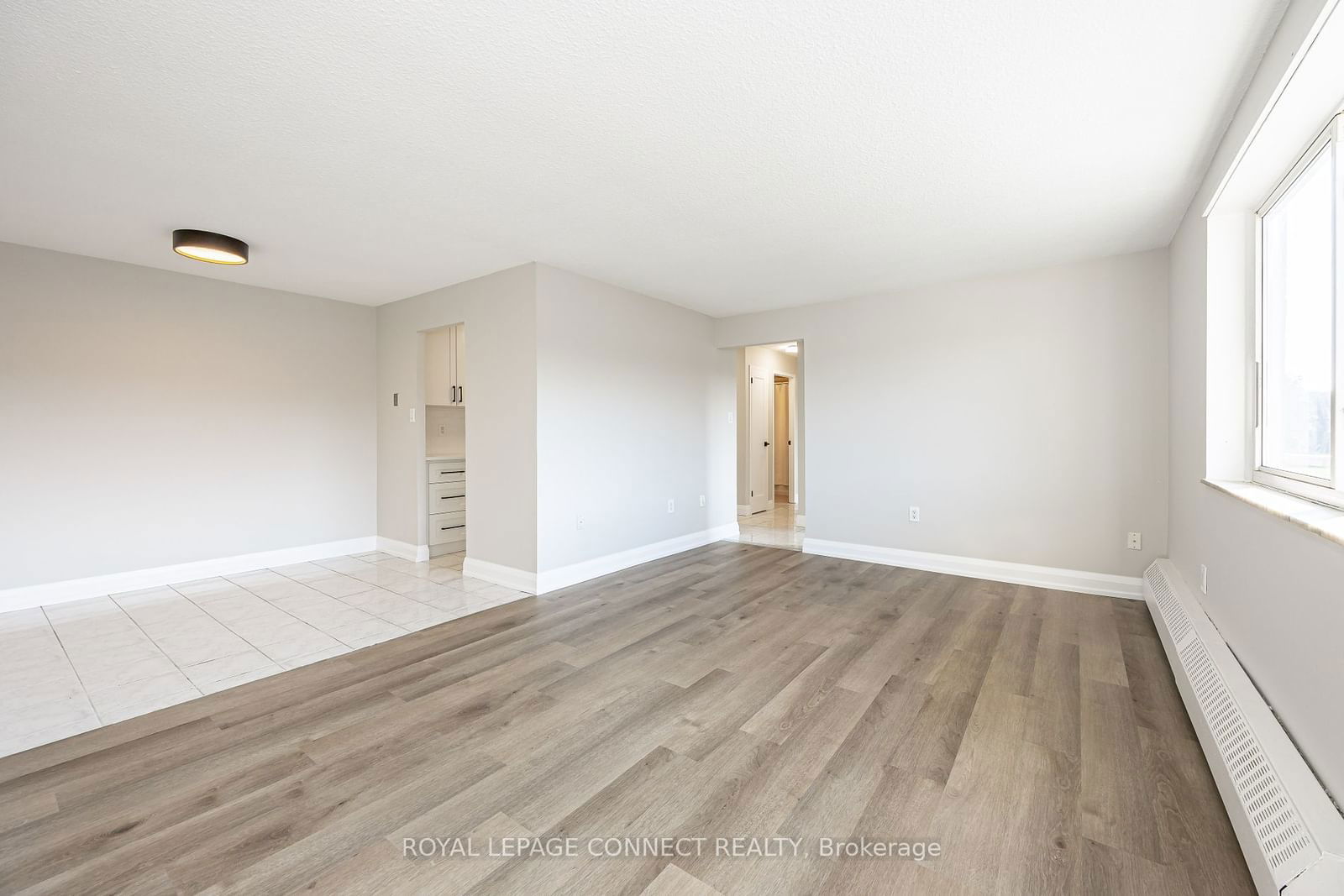 936 Glen St, unit 211 for sale - image #19