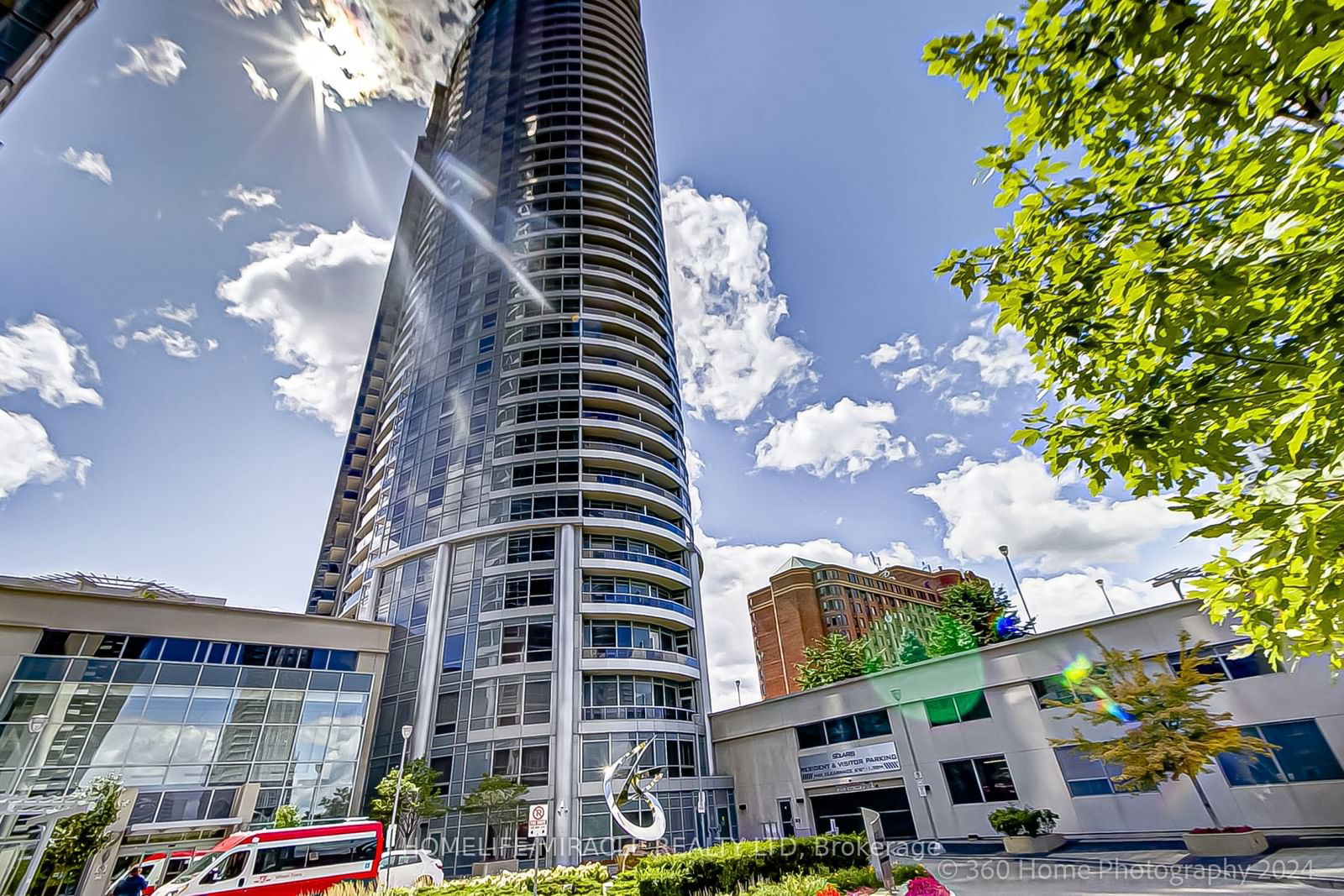 125 Village Green Sq W, unit 1410 for sale