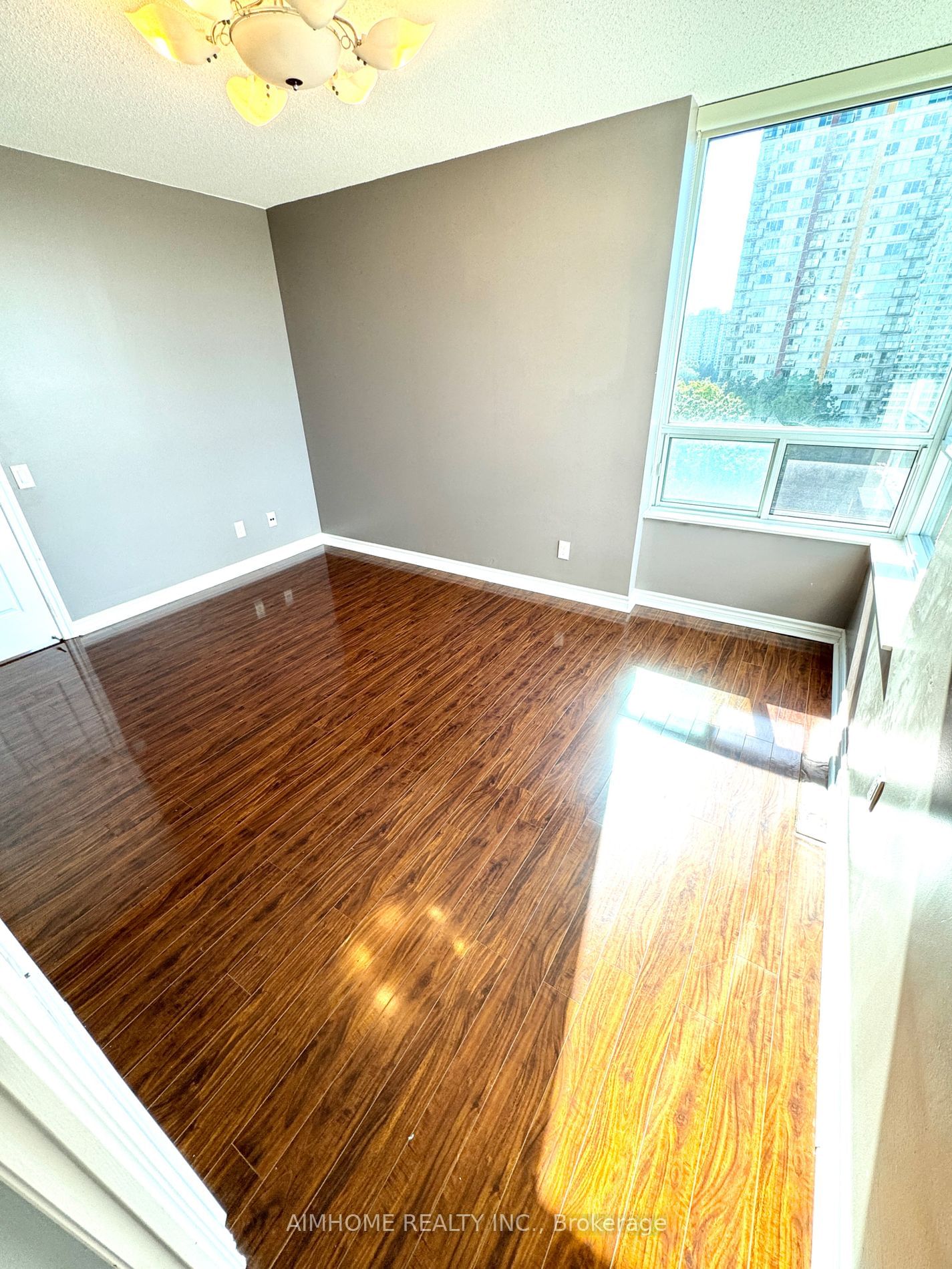 61 Town Centre Crt, unit 1103 for rent