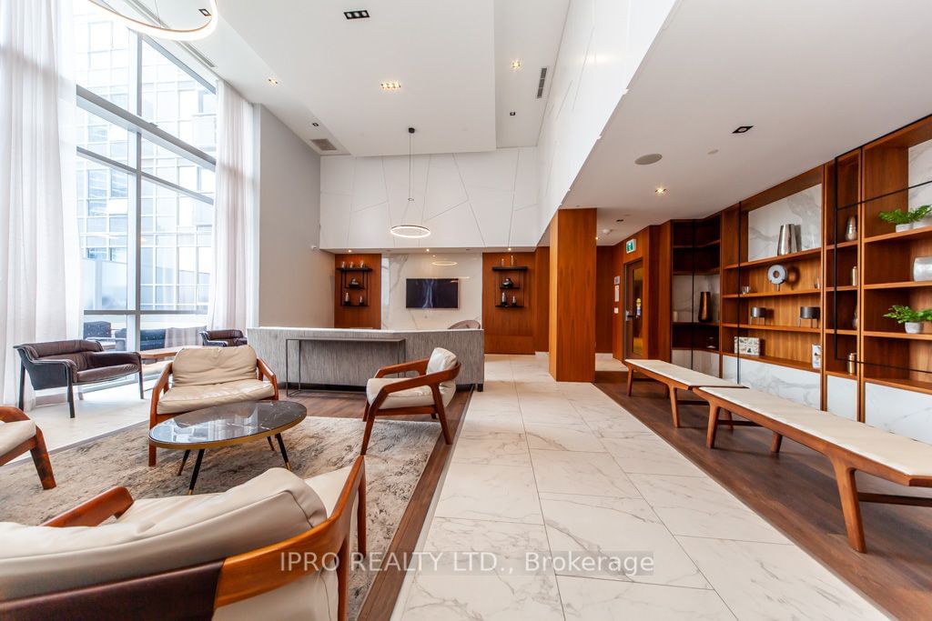 255 Village Green Sq, unit 3101 for sale - image #20