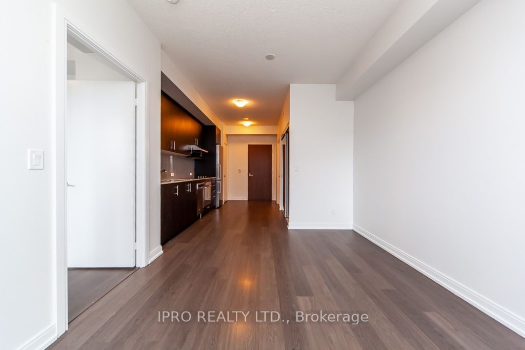 255 Village Green Sq, unit 3101 for sale