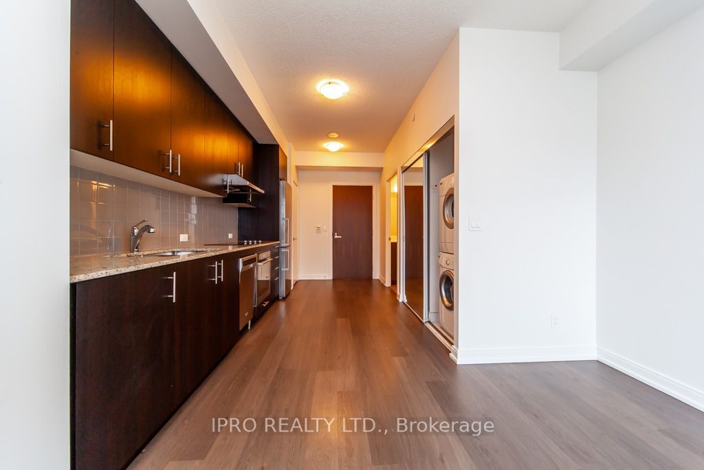 255 Village Green Sq, unit 3101 for sale