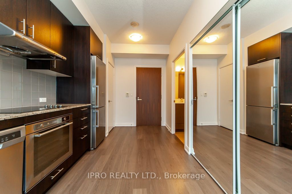 255 Village Green Sq, unit 3101 for sale - image #9