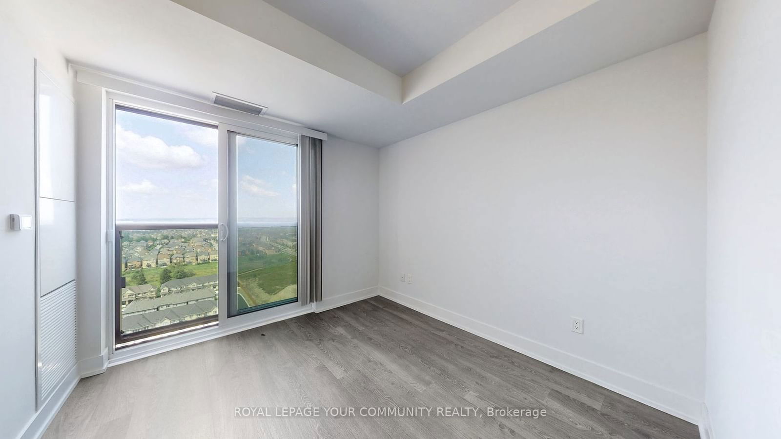 2550 Simcoe St N, unit 1903 for rent - image #10