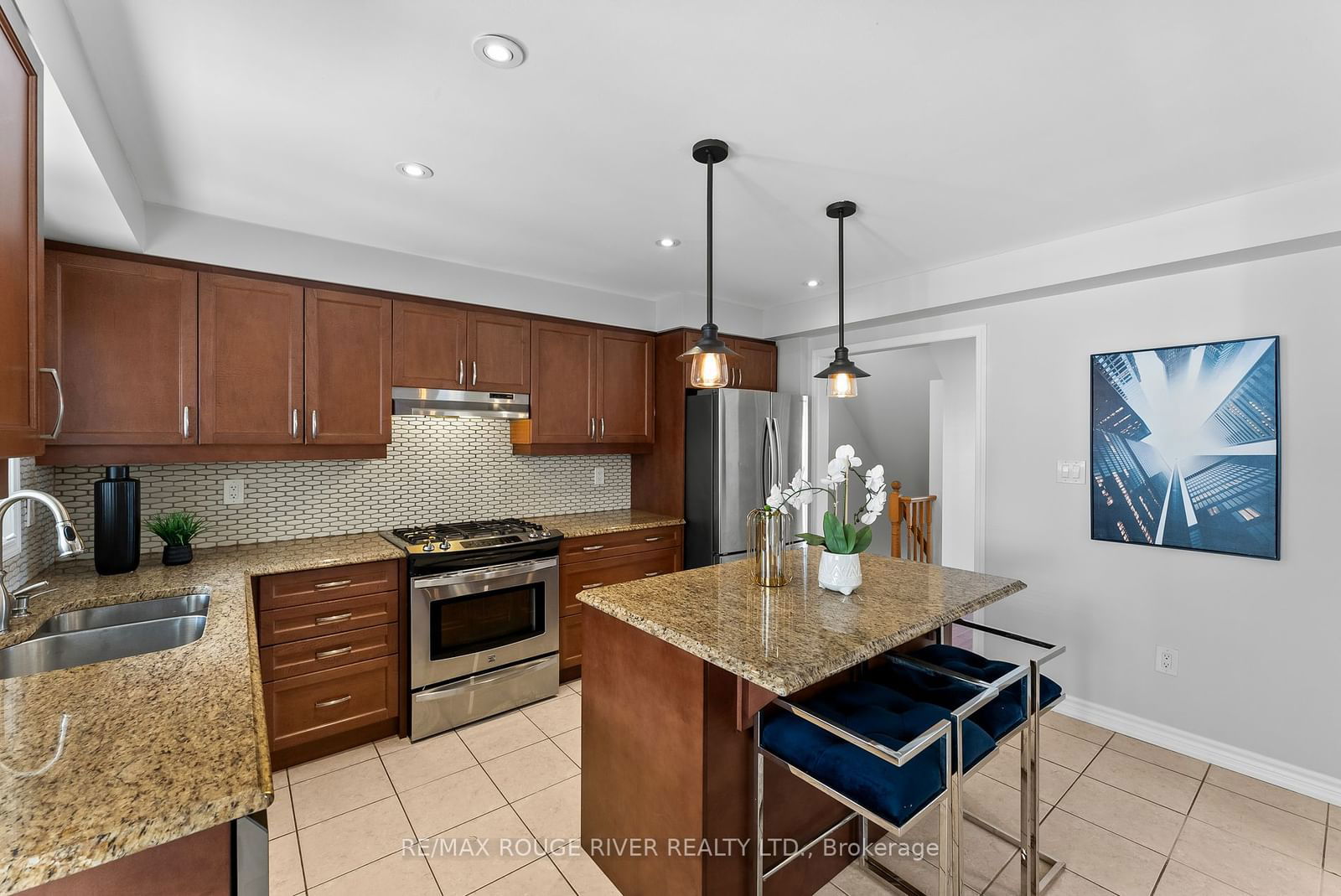 1725 Pure Springs Blvd, unit 9 for sale - image #11