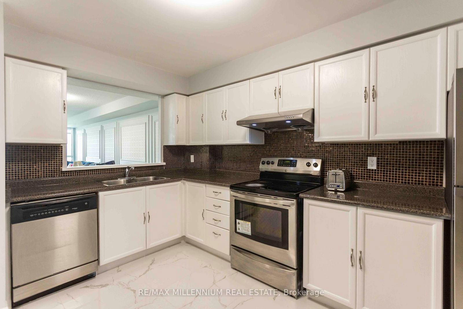 4727 Sheppard Ave, unit 1008 for sale - image #14