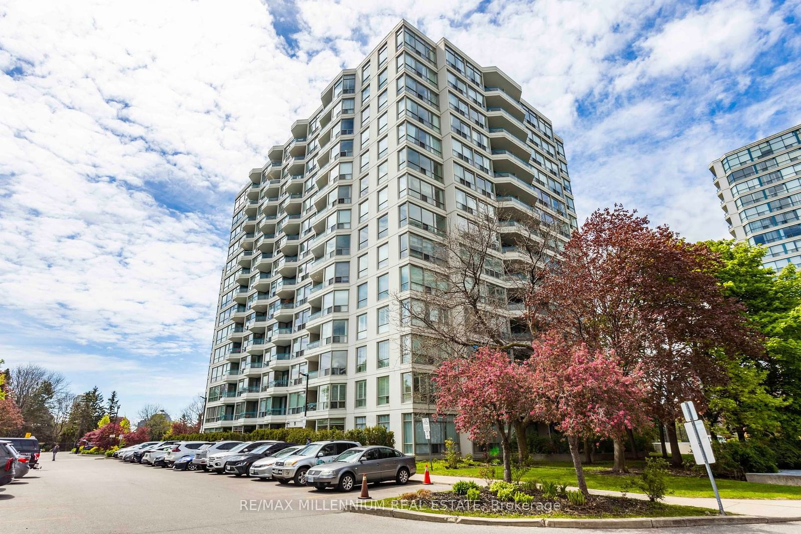 4727 Sheppard Ave, unit 1008 for sale - image #2