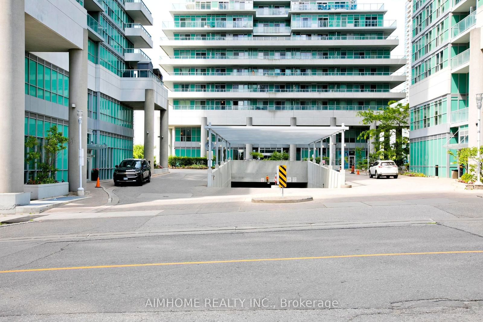 60 Town Centre Crt, unit 2402 for sale