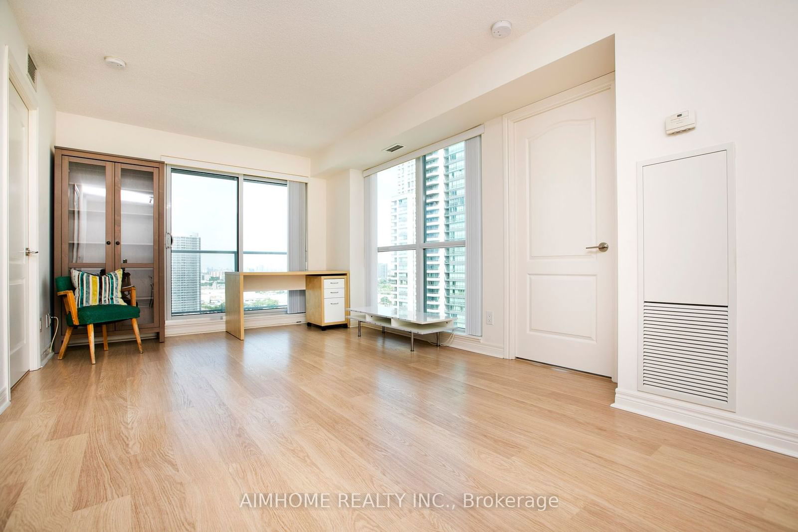 60 Town Centre Crt, unit 2402 for sale - image #7