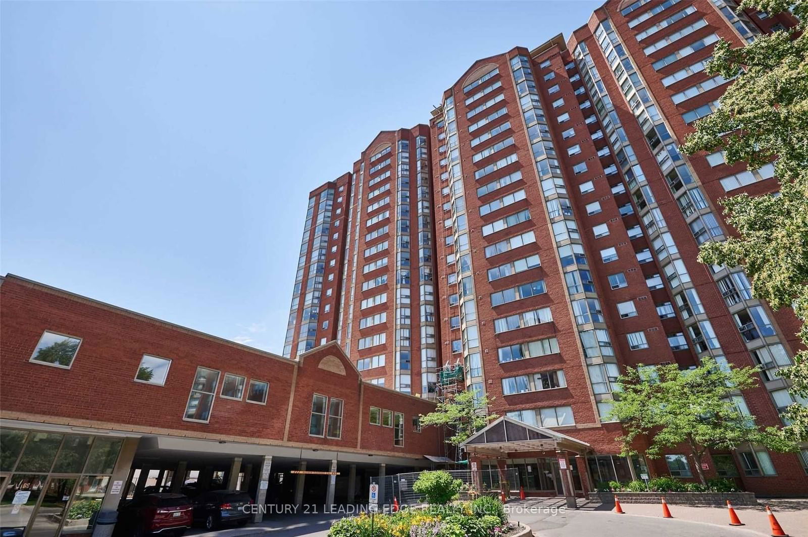 2460 Eglinton Ave E, unit PH 11 for rent - image #2