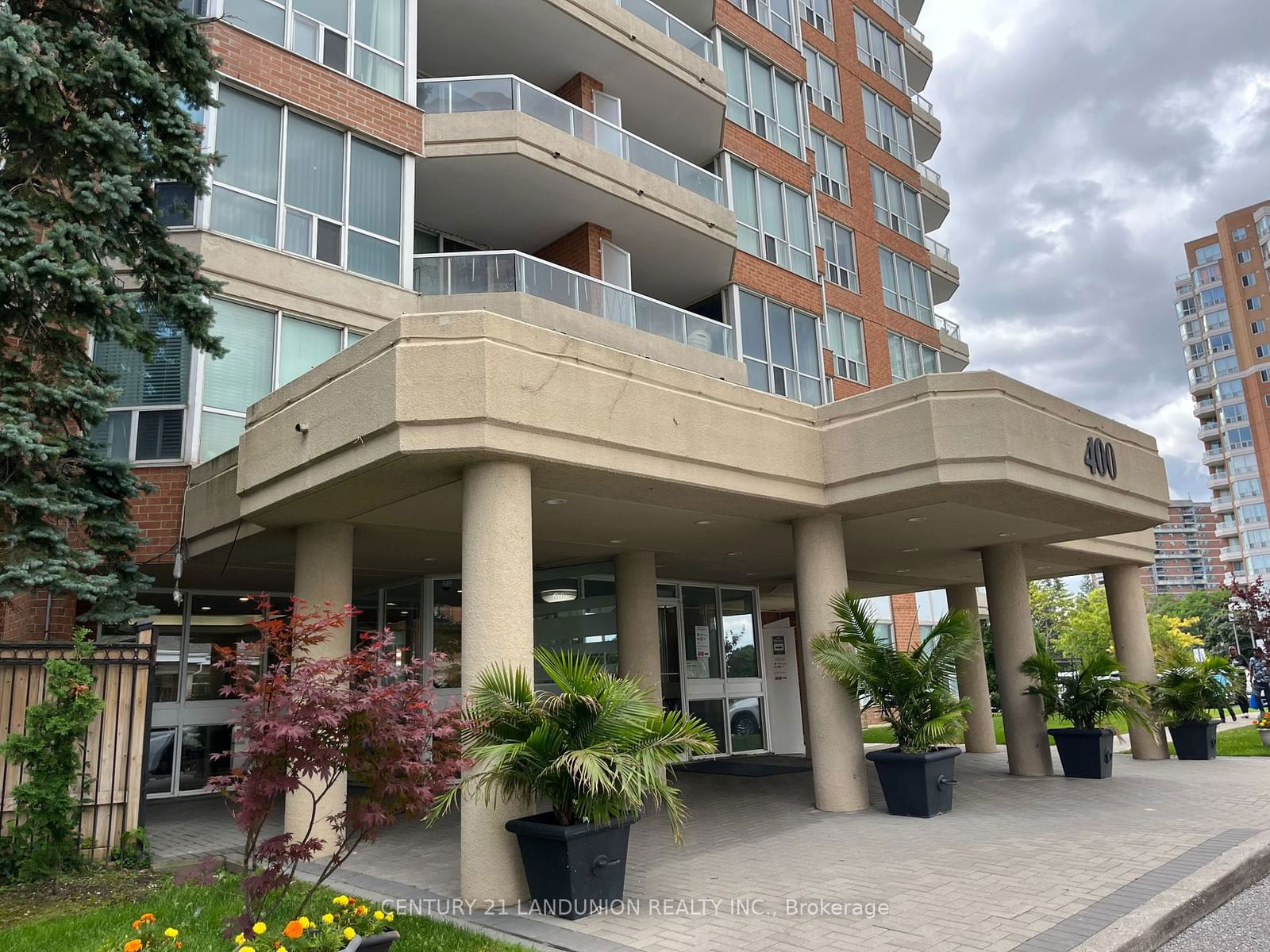 Mayfair on the Green I Condos, Scarborough, Toronto