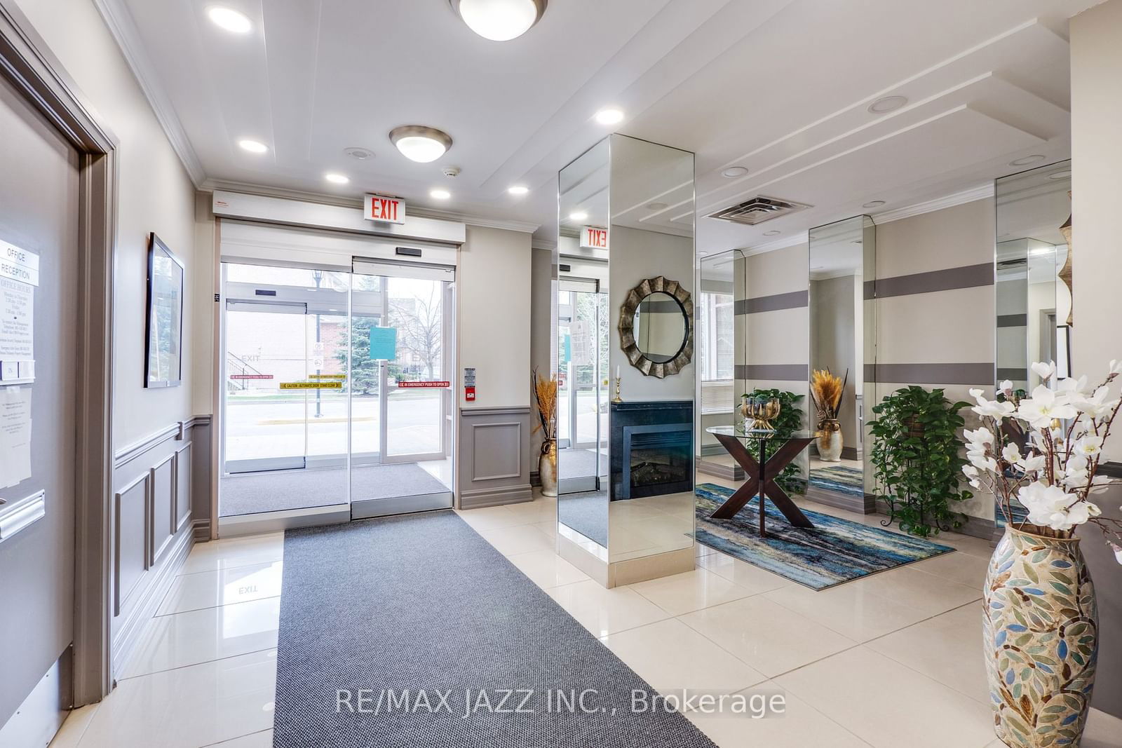 1200 The Esplanade N, unit 1104 for sale - image #18