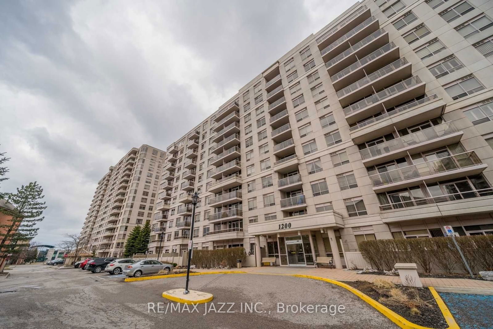 1200 The Esplanade N, unit 1104 for sale - image #38