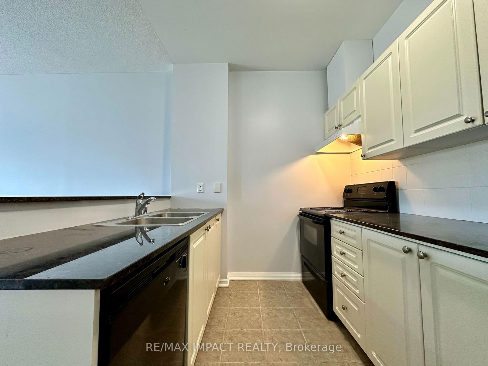 1 SIDNEY Lane, unit 104 for rent - image #25