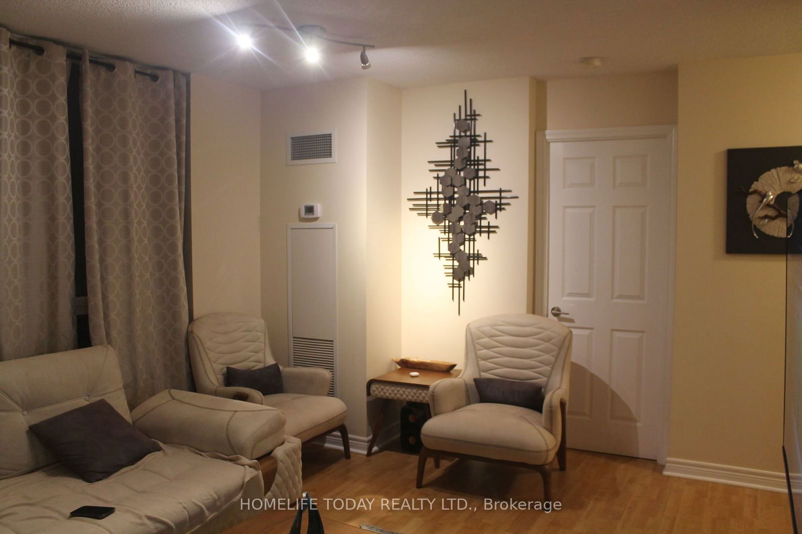 83 Borough Dr, unit 1512 for rent - image #5