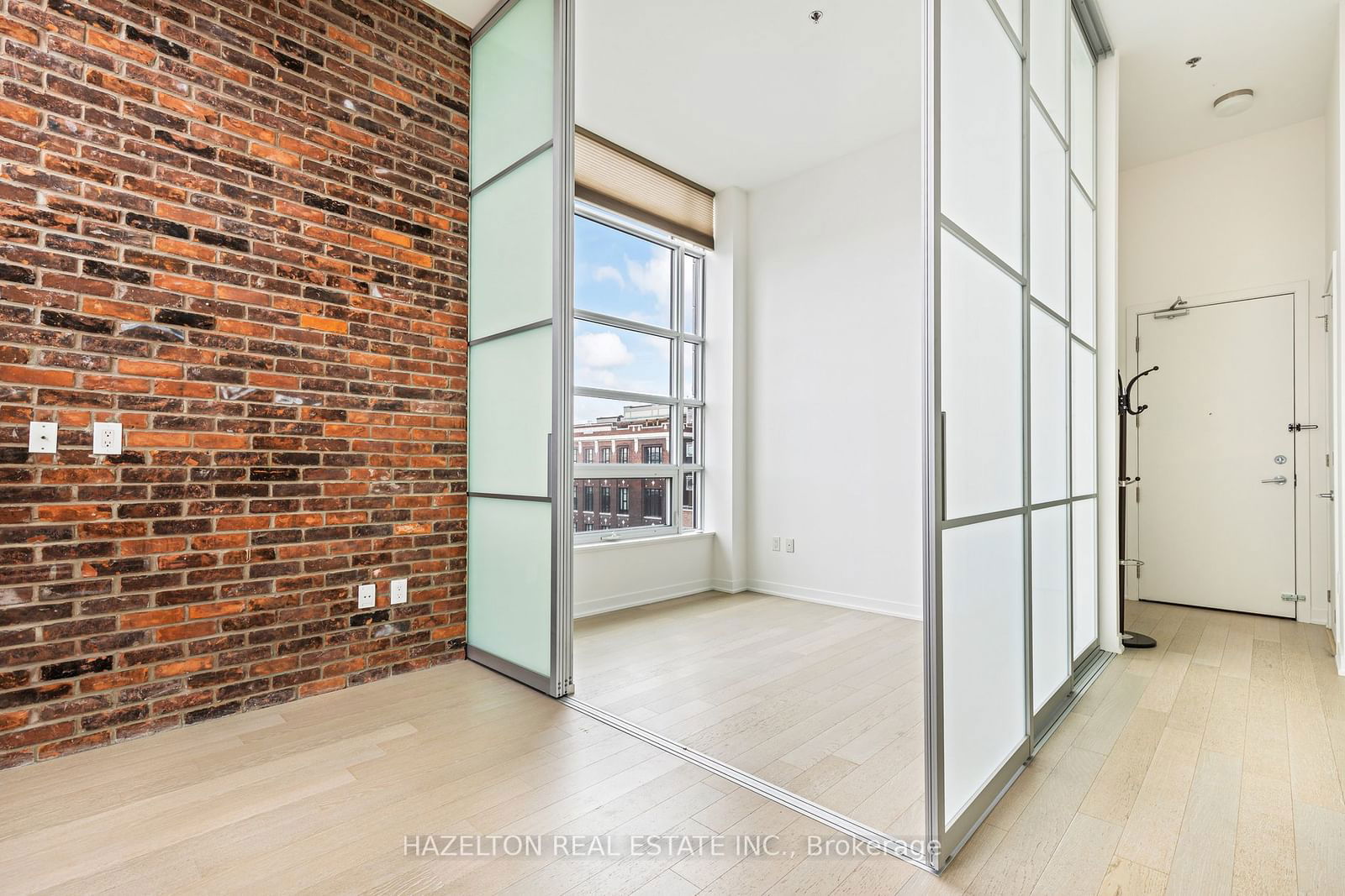 88 Colgate Ave, unit Ph712 for rent - image #2