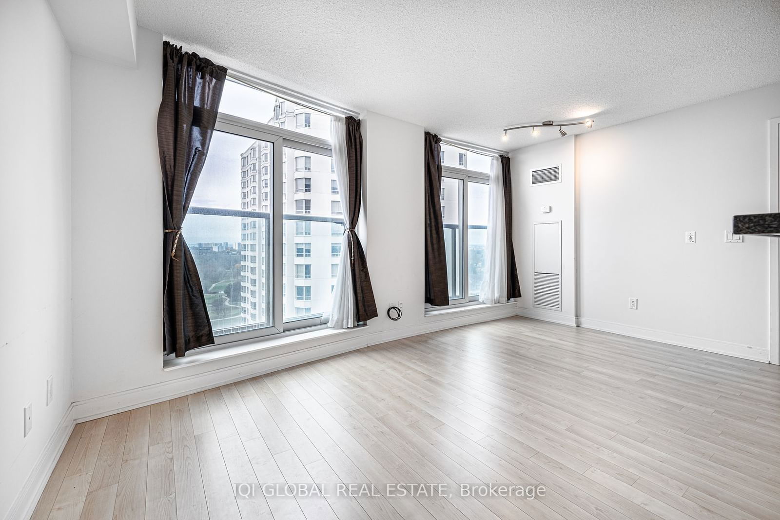 238 Bonis Ave, unit 1923 for rent - image #10