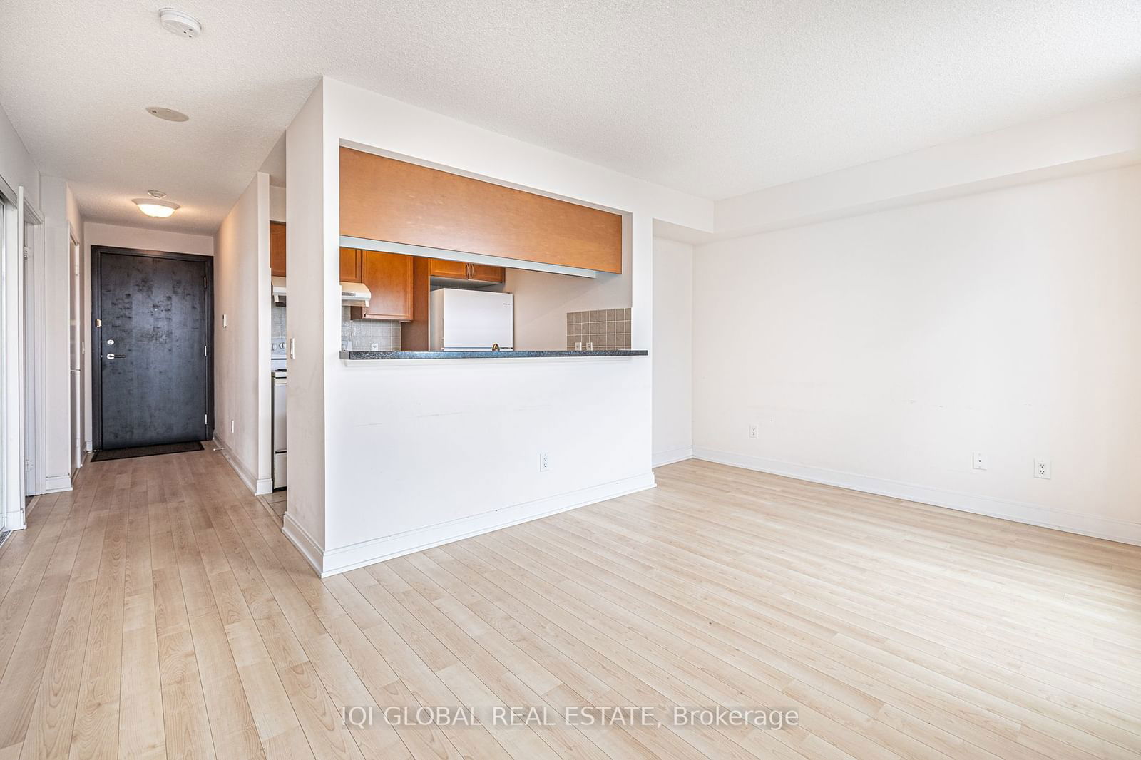 238 Bonis Ave, unit 1923 for rent - image #7