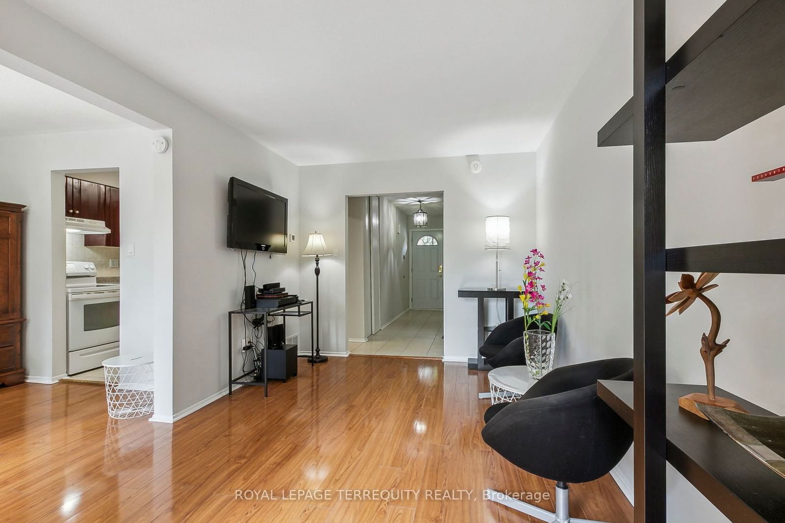 139 Huntingdale Blvd for rent  - image #9