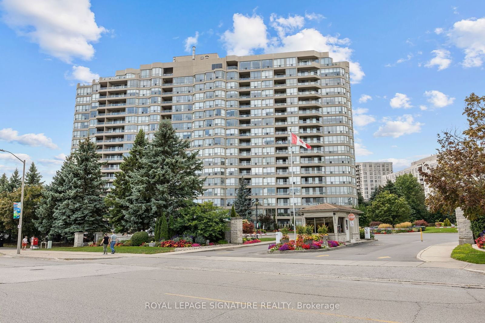 1880 Valley Farm Rd, unit PH19 for sale - image #1