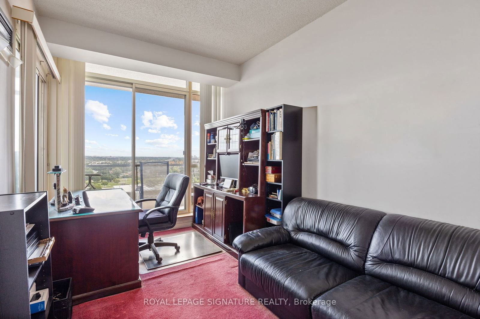 1880 Valley Farm Rd, unit PH19 for sale - image #28