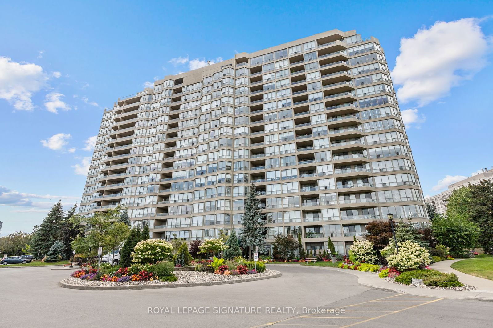 1880 Valley Farm Rd, unit PH19 for sale - image #3