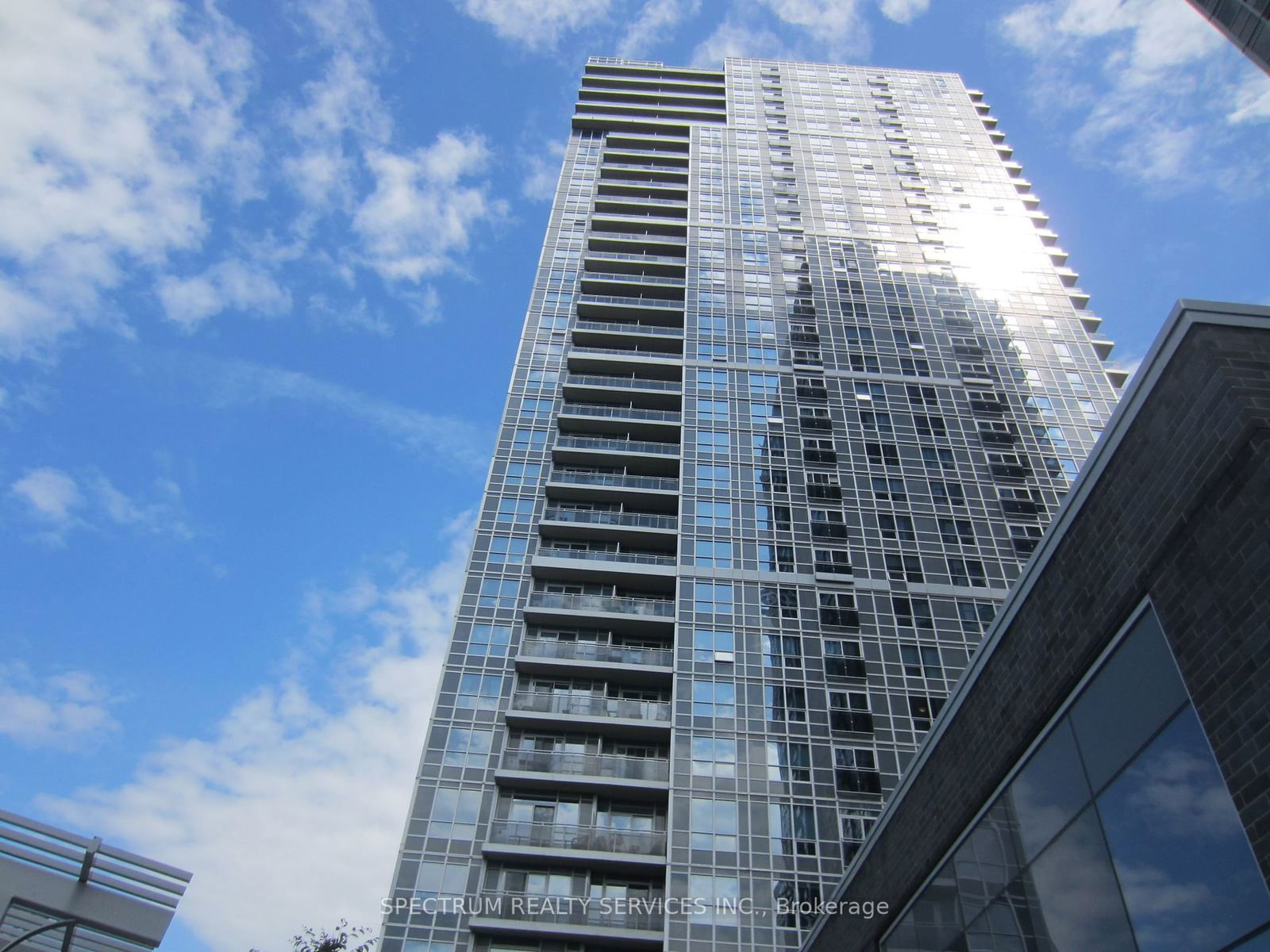 255 Village Green Sq, unit 309 for rent - image #2