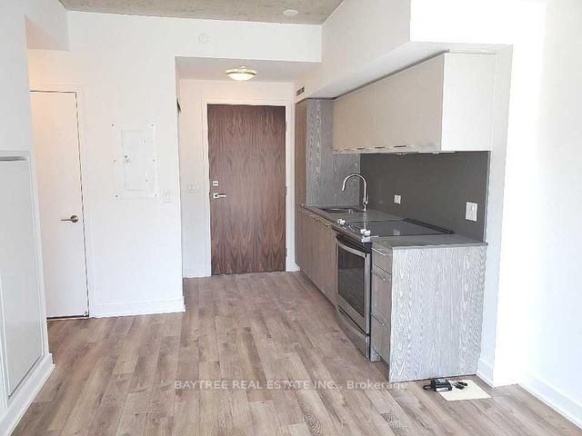 30 Baseball Pl, unit 912 for sale - image #2