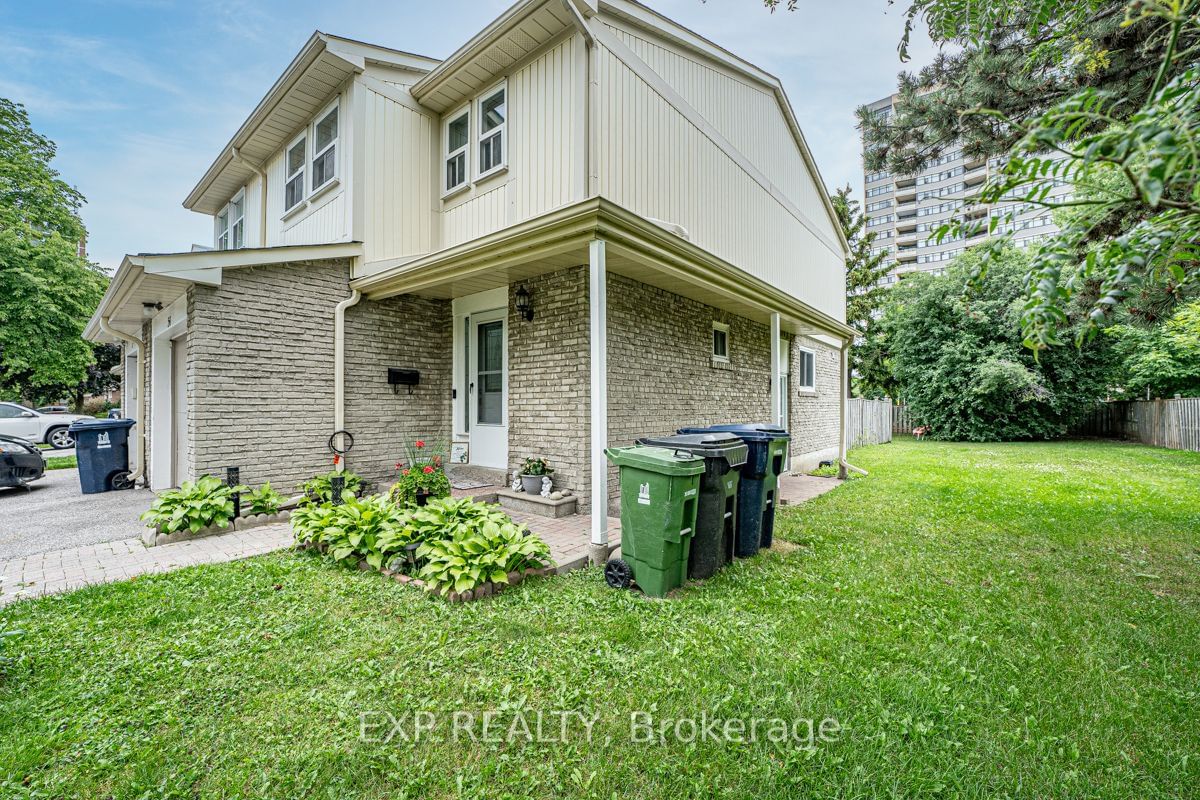 1290 Bridletowne Circ, unit 54 for sale - image #4