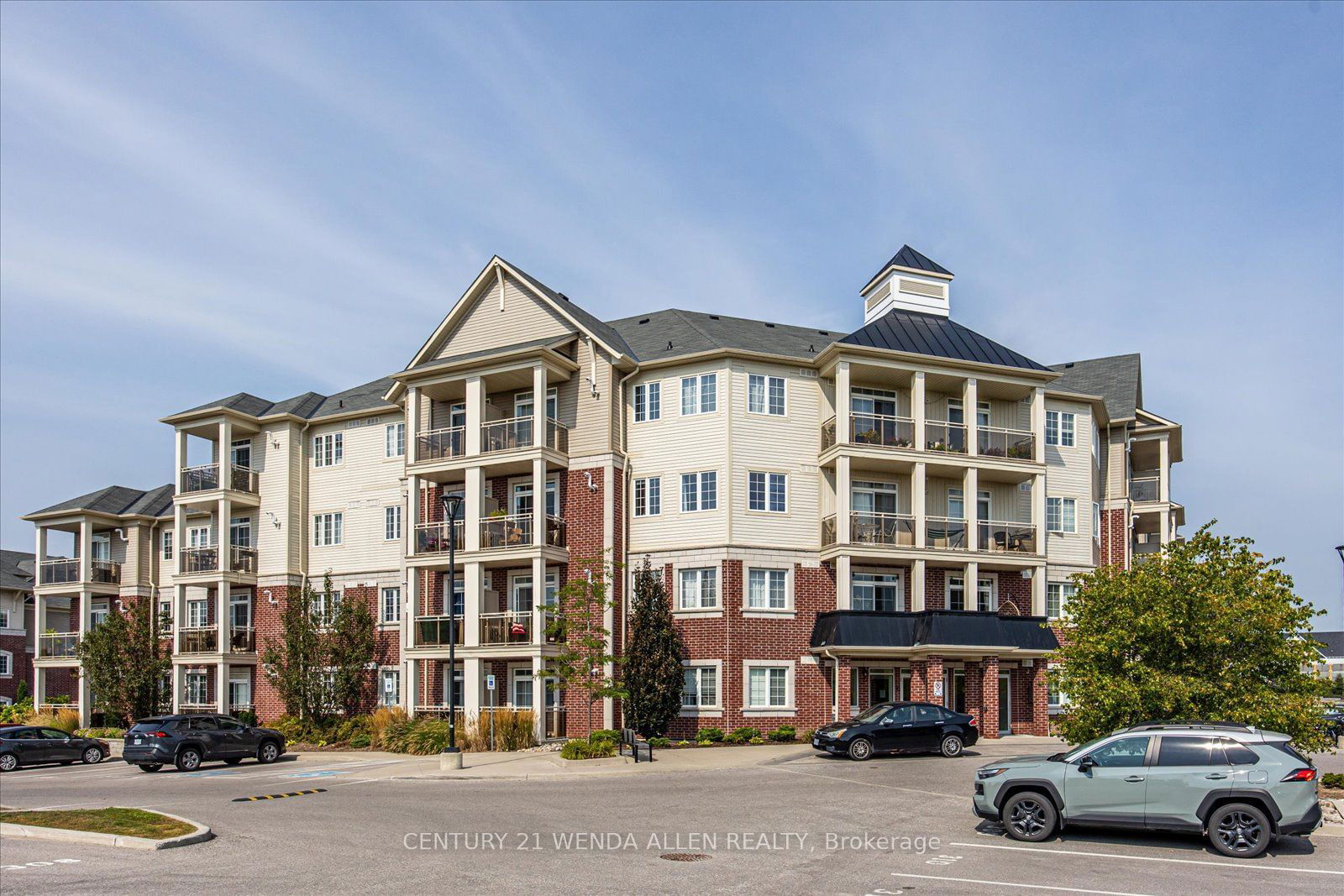 80 Aspen Springs Dr, unit 229 for sale - image #1