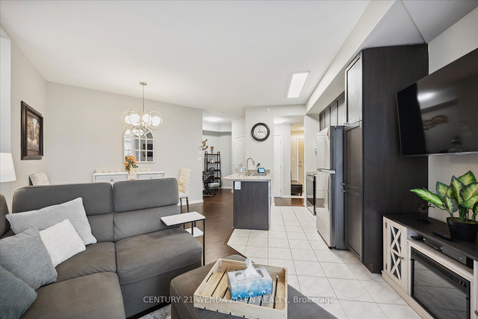 80 Aspen Springs Dr, unit 229 for sale - image #9