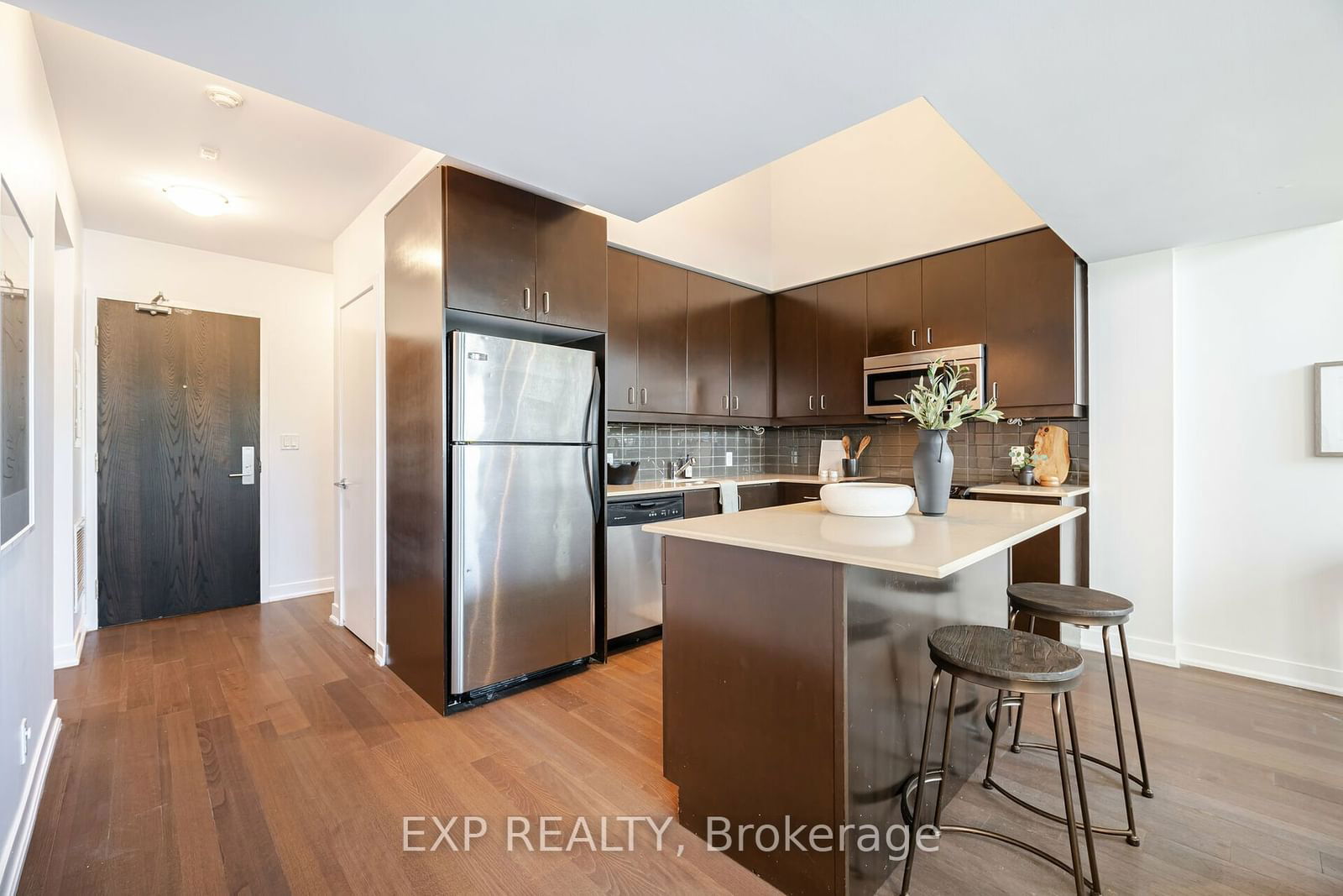 201 Carlaw Ave, unit 230 for sale - image #8