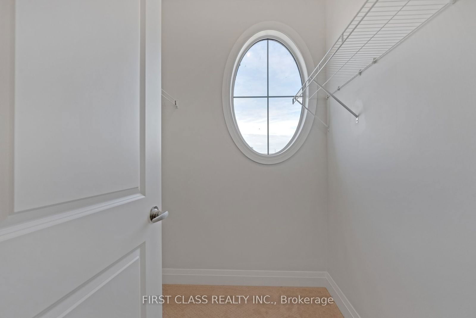 325 Lakebreeze Dr, unit 2 for sale - image #27