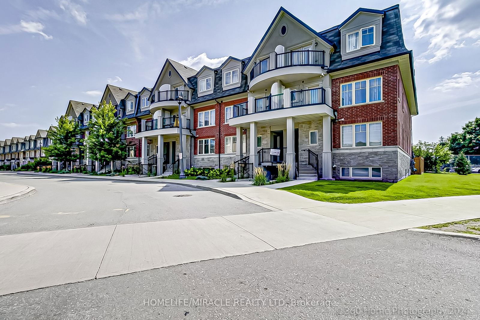 Eaton On The Park Townhomes, Scarborough, Toronto