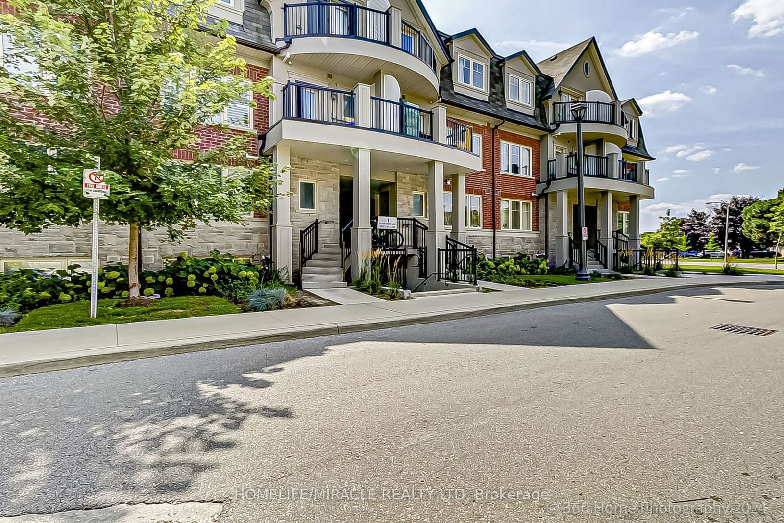 Eaton On The Park Townhomes, Scarborough, Toronto