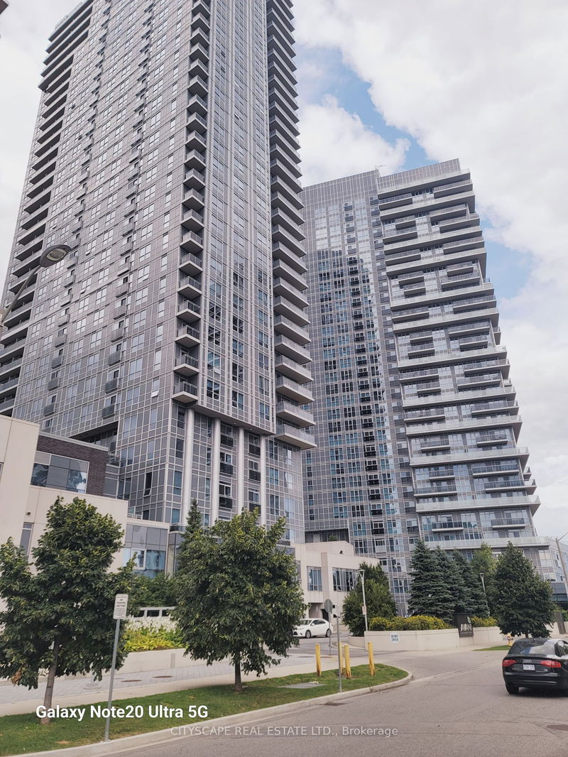 275 Village Green Sq, unit 2920 for sale