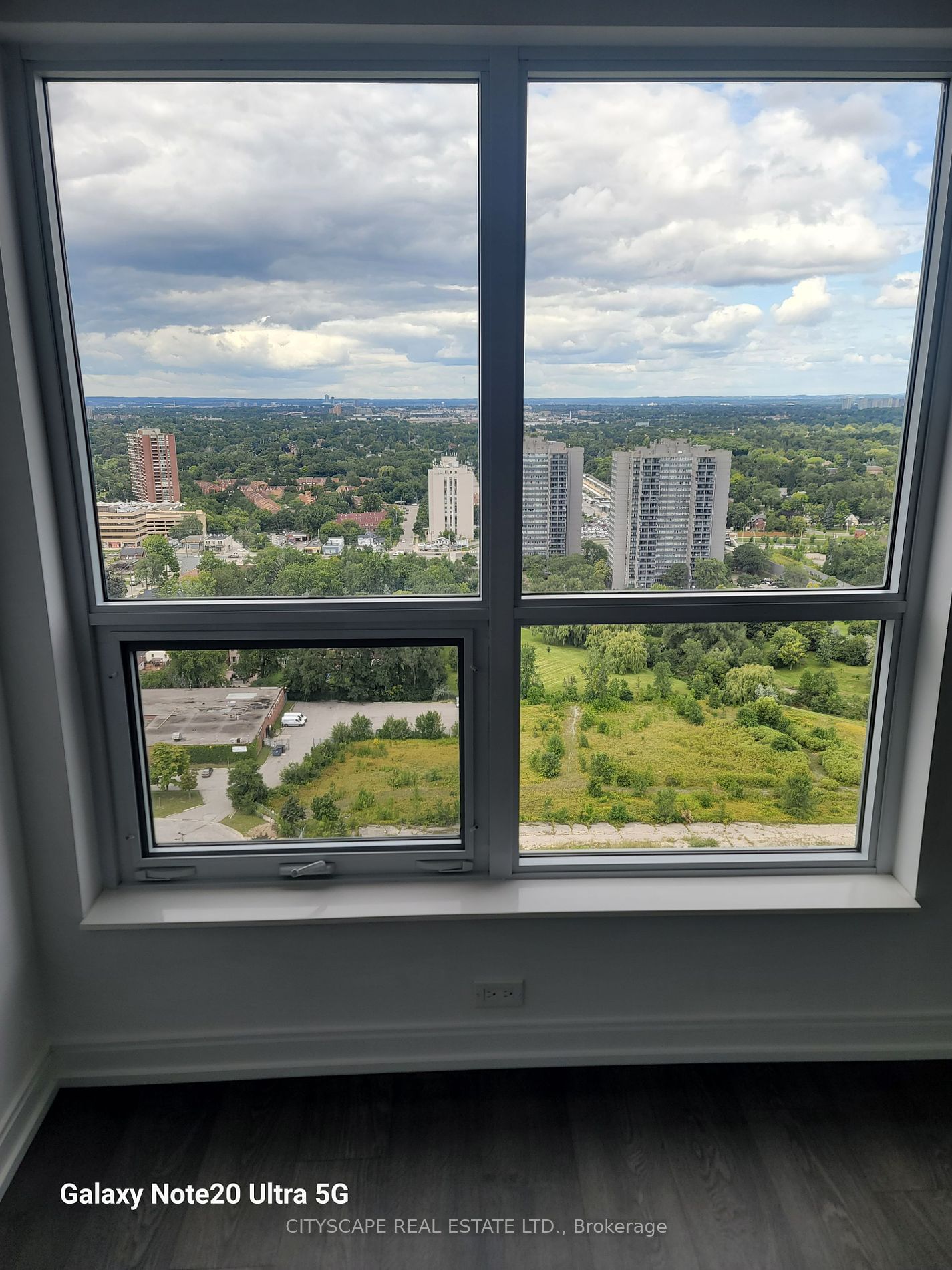 275 Village Green Sq, unit 2920 for sale - image #5