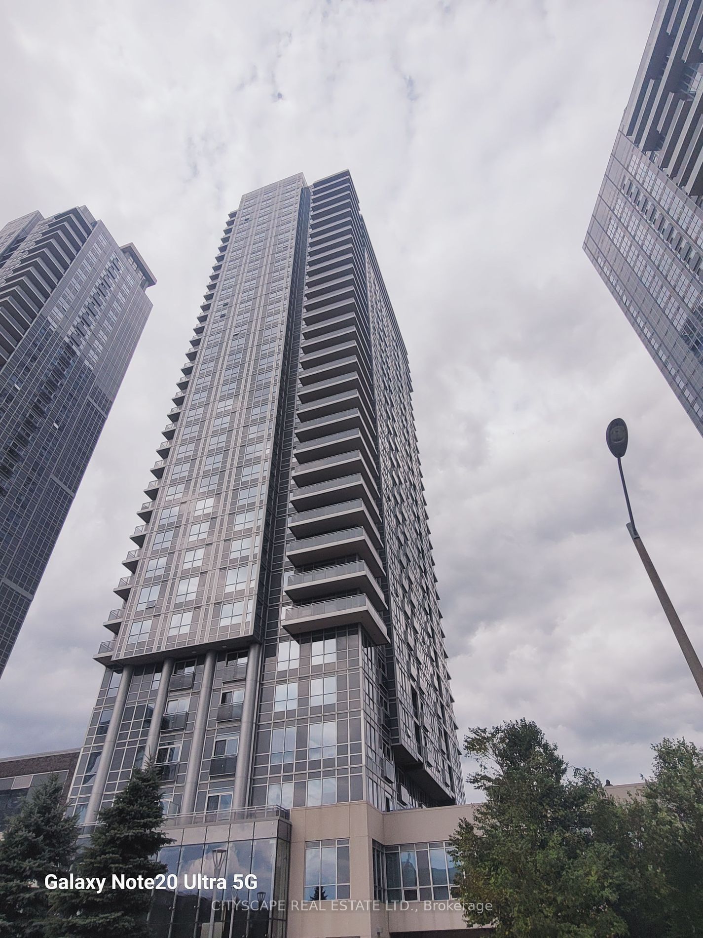 275 Village Green Sq, unit 2920 for sale - image #9