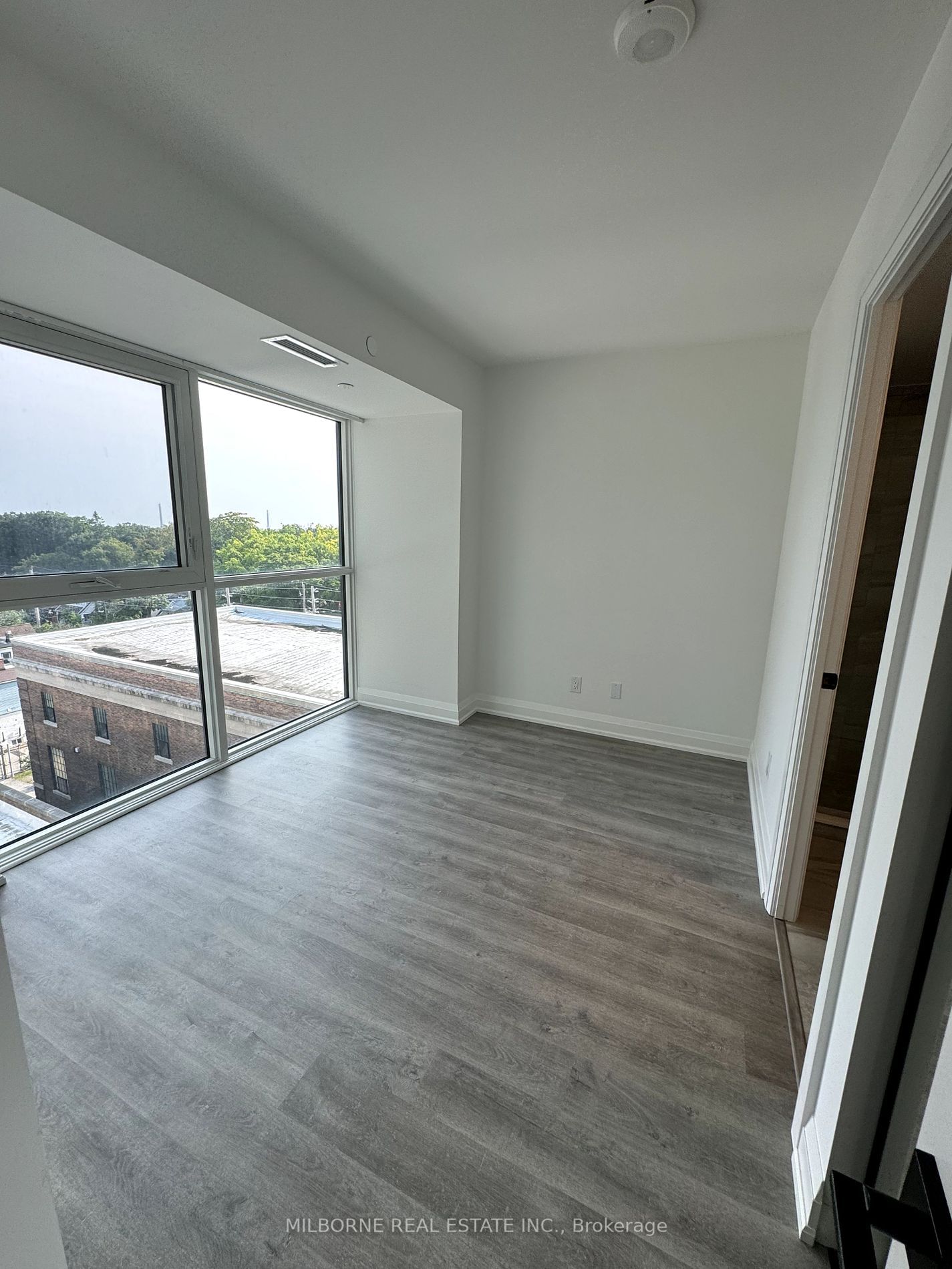 2369 Danforth Ave, unit 703 for rent