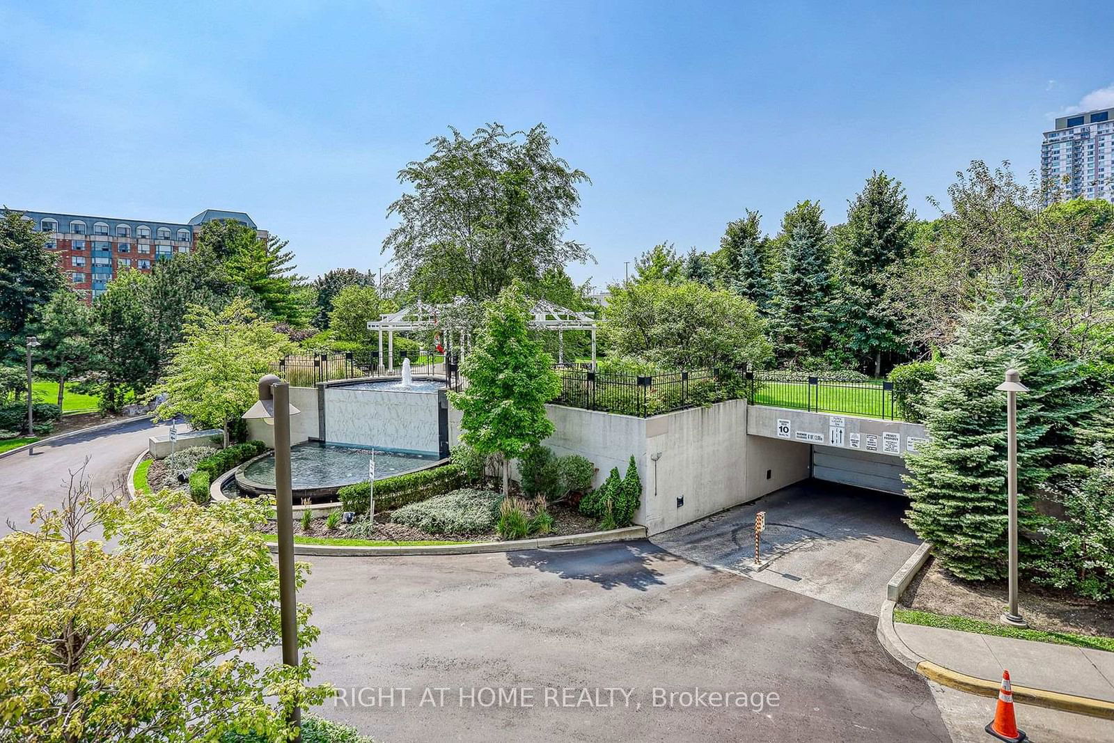 88 Grangeway Ave, unit 209 for sale - image #18