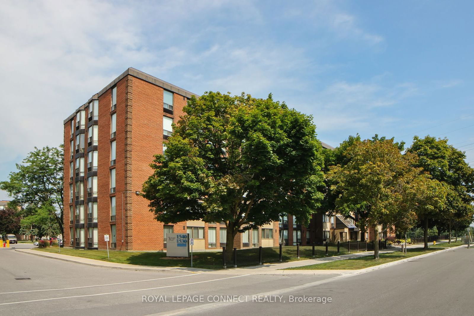 1540 Pickering Pkwy, unit 408 for sale