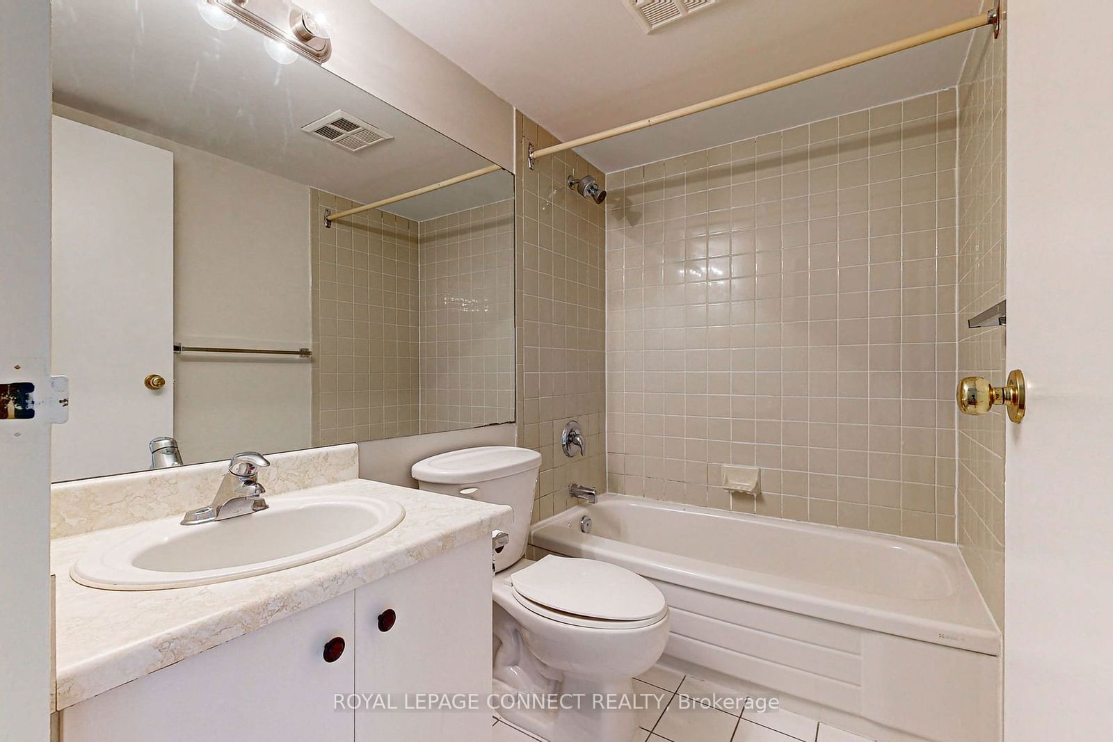 1540 Pickering Pkwy, unit 408 for sale - image #27