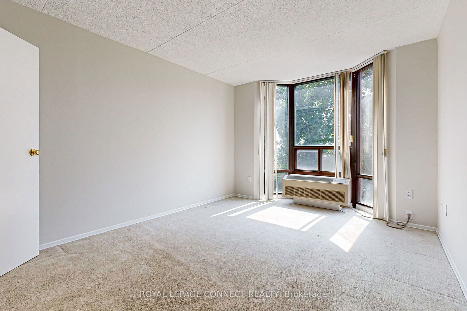 1540 Pickering Pkwy, unit 408 for sale - image #29