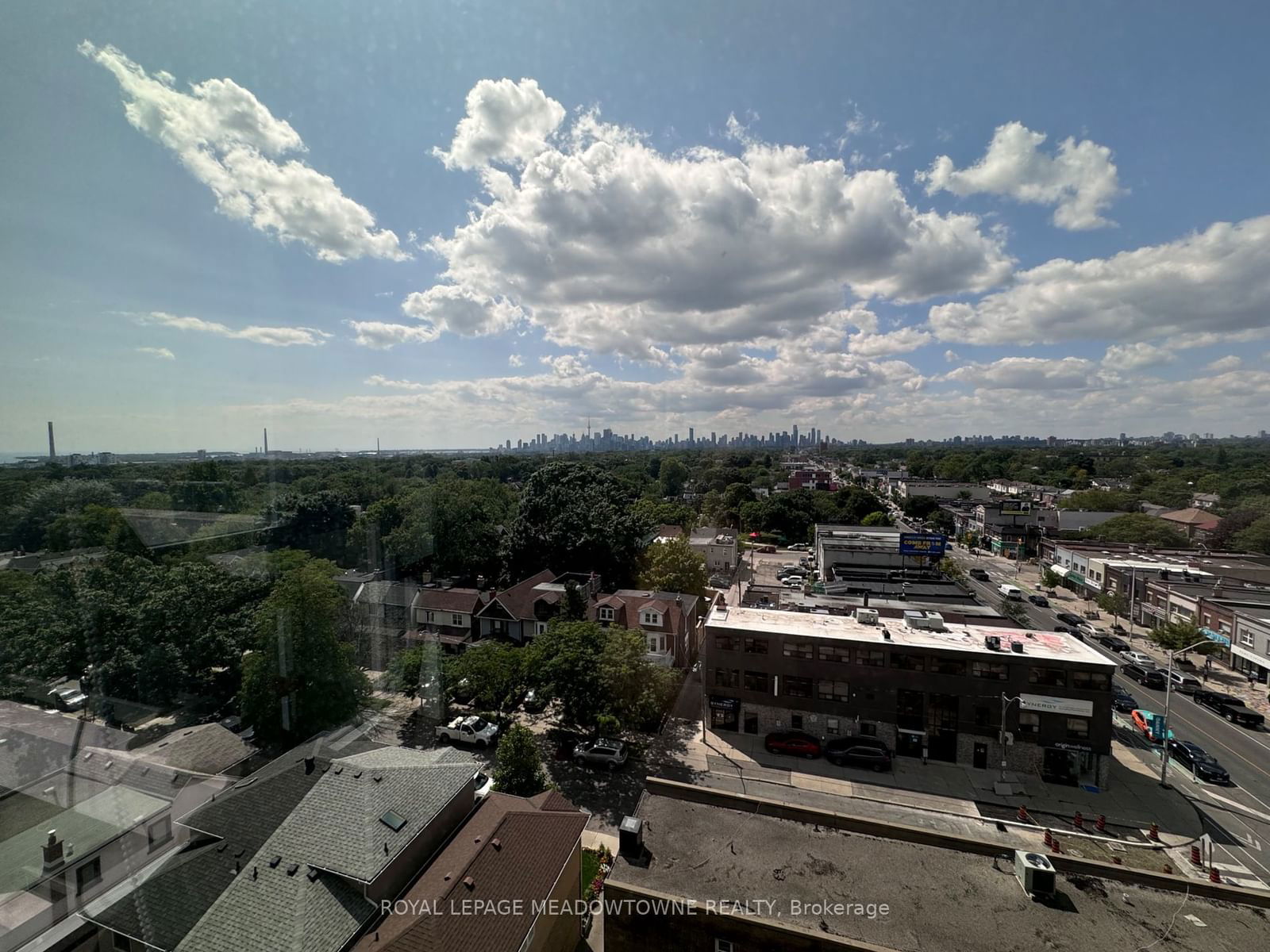 2055 Danforth Ave, unit 815 for rent - image #10