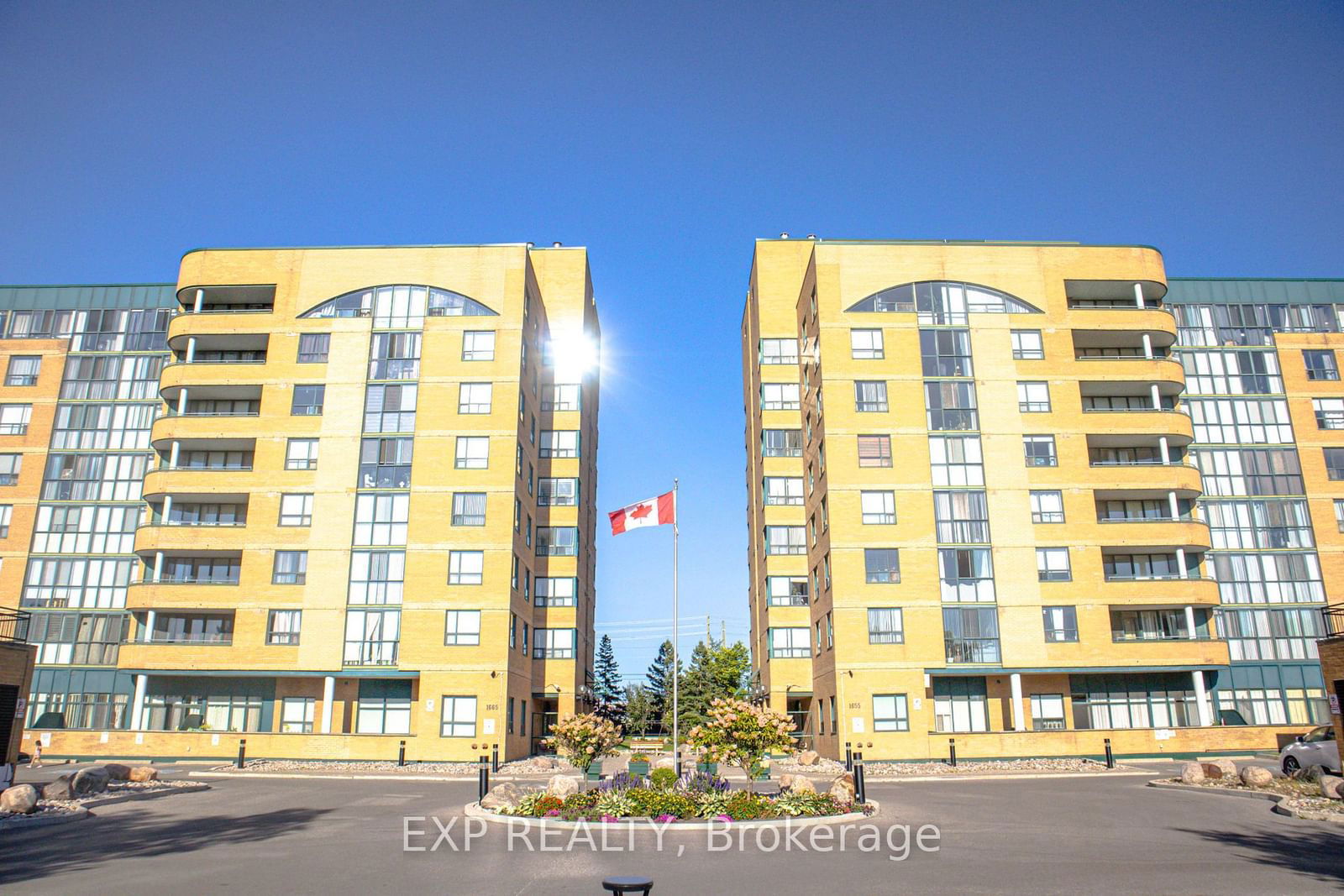 1655 Pickering Pkwy, unit 407 for sale - image #6