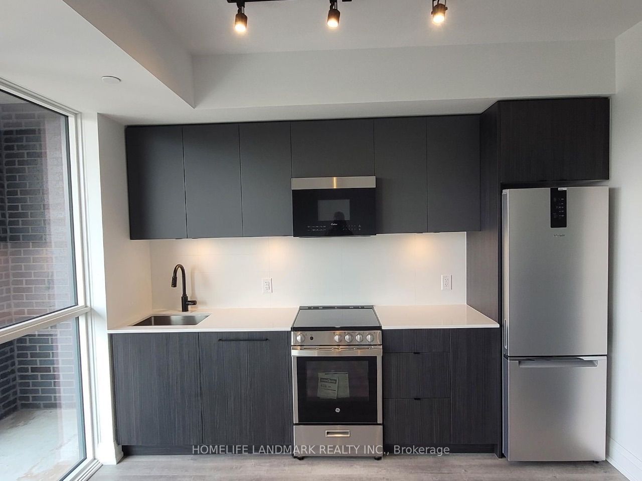 2369 Danforth Ave, unit 508 for rent - image #2