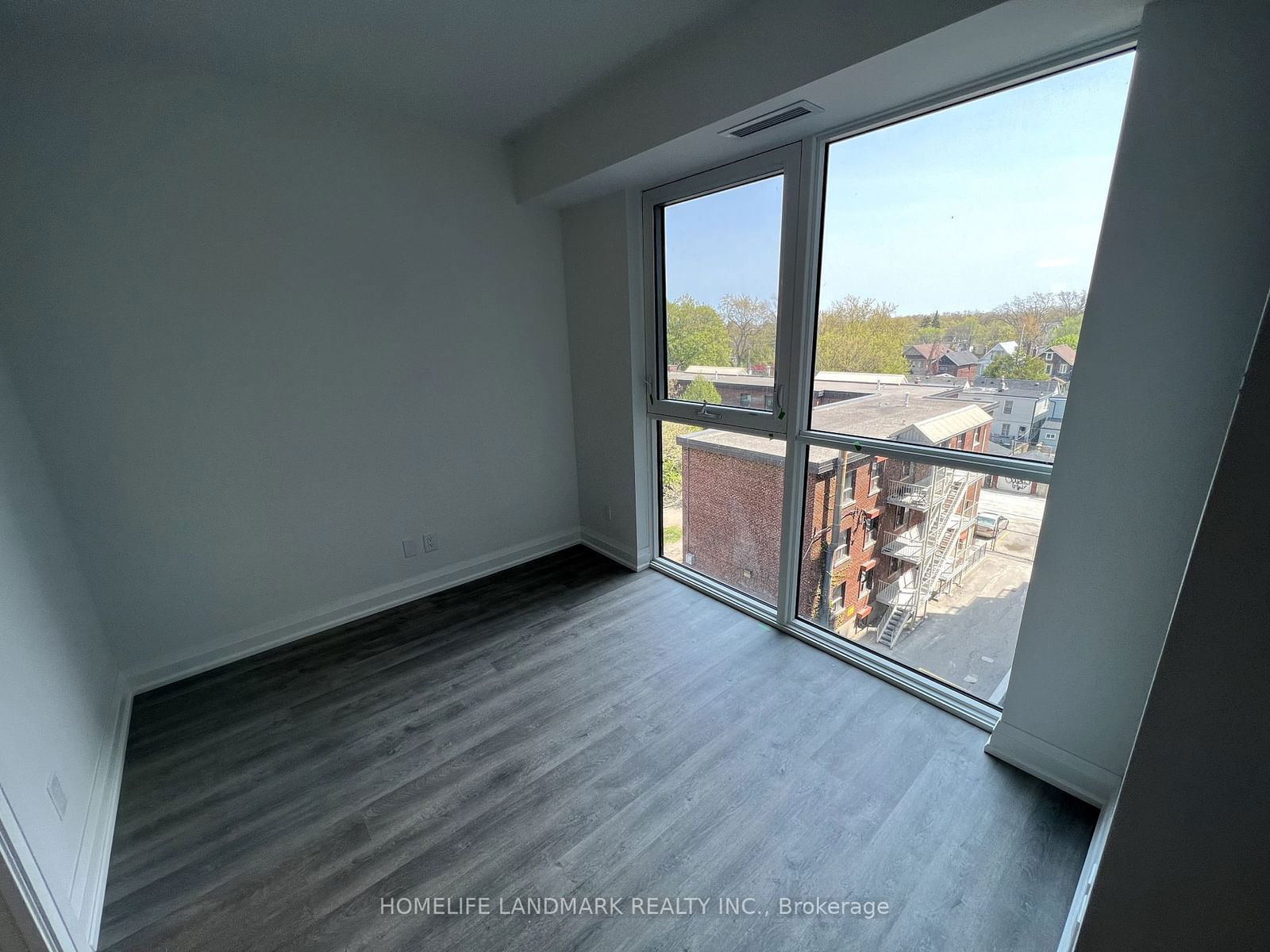 2369 Danforth Ave, unit 508 for rent - image #8