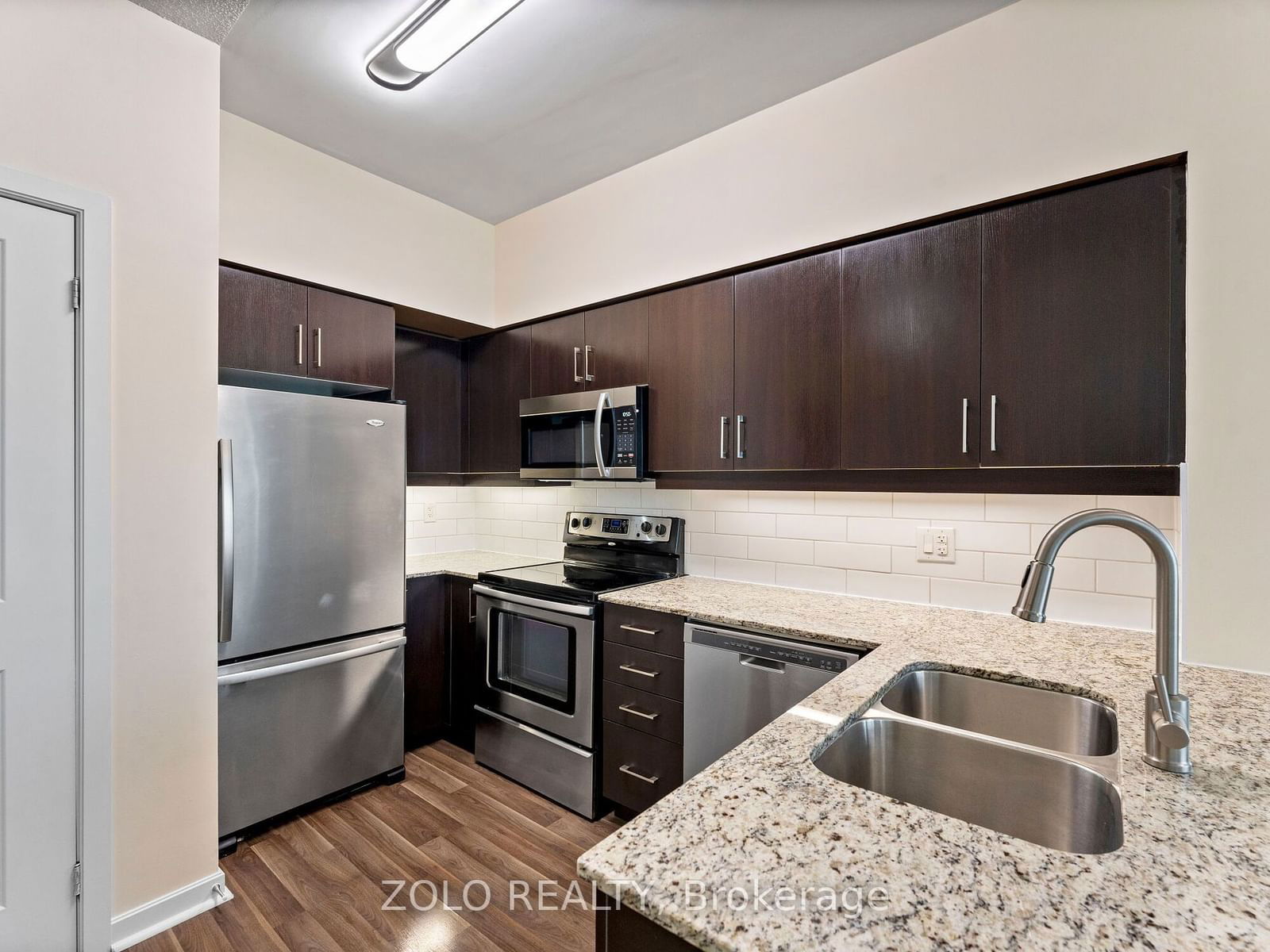 1235 Bayly St, unit LPH-03 for sale