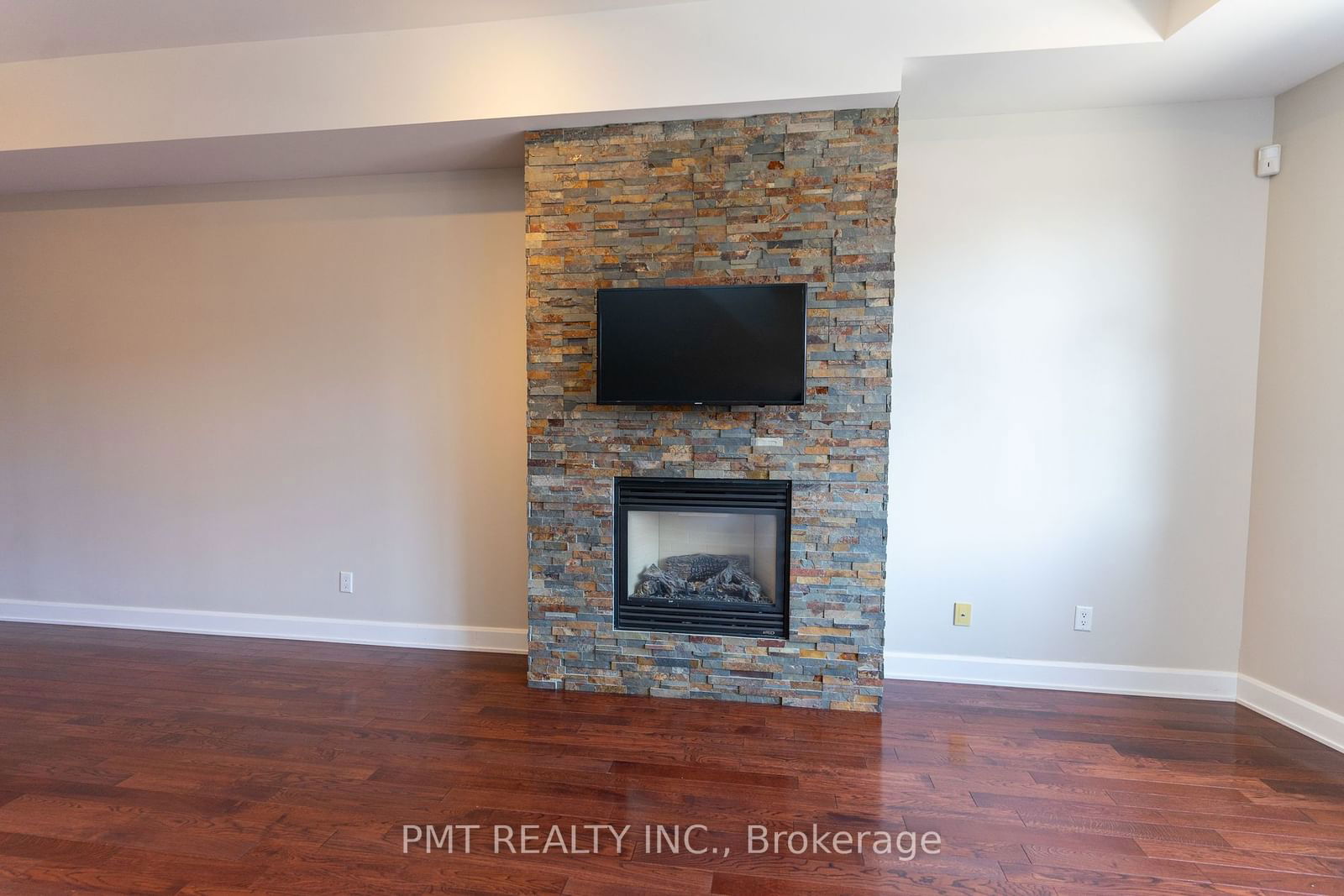 160 Fallingbrook Rd, unit 207 for rent - image #15