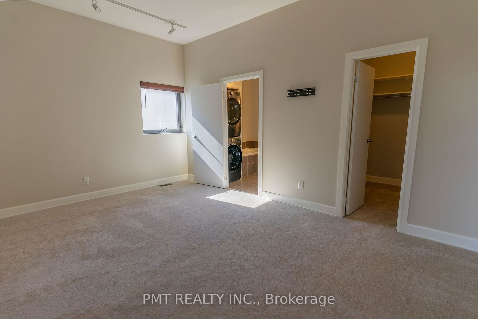 160 Fallingbrook Rd, unit 207 for rent - image #21